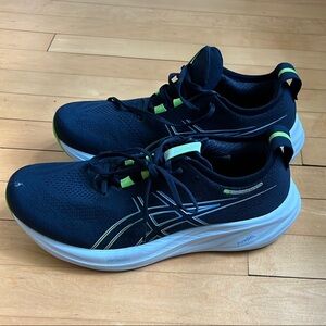 Asics Blue and Green Sneakers Modern Athletic Design